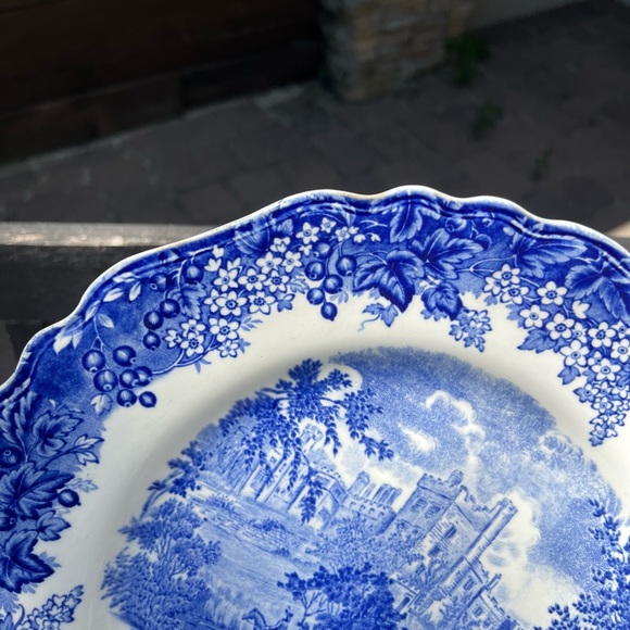 Haddon Hall vintage dishes - Picture 11 of 11